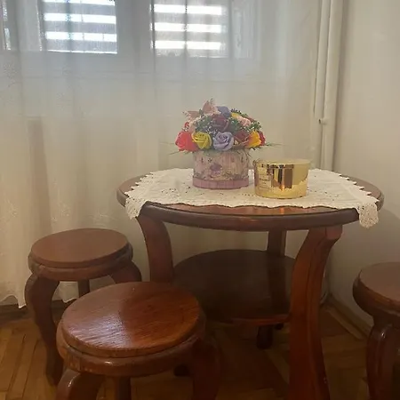 Emilia Apartment *